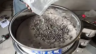 Automatic flour sieving machine