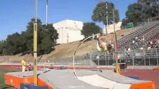 Pole vault Big 17ft attempts