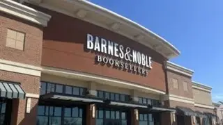 Taking a look around at Barnes and Noble, Robinson Township, PA (part 1)