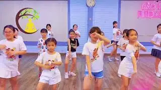 CHỊ UỐNG X&Aacute; XỊ I TIKTOK DANCE I KIDS TREND I BẢO HO&Agrave; DANCE FITNESS