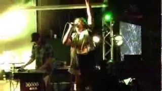 ONEOFUS feat DJ Metronome - Know More Grow More Live