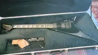 (SOLD) 1993 Jackson Professional Pro Rhoads MIJ w/OHSC