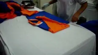 How are t-shirt ironed ? (2 of 2) - Maxtex.com.my - Apparel Manufactoring - Factory Video