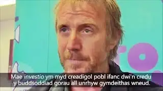 Rhys Ifans: 'Never enough opportunities' to Welsh