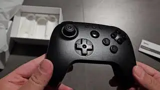 Unboxing dei Controller 8BitDo Analogue 64: Contenuto e Caratteristiche