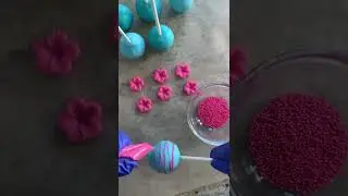 How to Make Hibiscus Flower Cake Pops! #cakepops #baking #tutorial