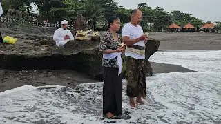 Pelukat Peluburan lan Pebersihan, Nunas Dewasa Ayu ngelantur ngaryanin bebantenan Ngadegan Pemangku 