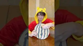 PROPER WAY TO EAT CARDBOARD FRUIT！#asmr
