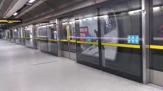 Jubilee Line Arriving And Departing Waterloo (4)