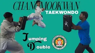 taekwondo kick pad training // jumping kick // CHANGMOOKWAN // KUKKIWON