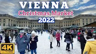 Vienna Christmas Market 2022, at Sch&ouml;nbrunn Palace