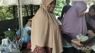 Kegiatan Bank Sampah Mentari 10 di RW 10 Kampung Jogokariyan Yogyakarta Indonesia.
