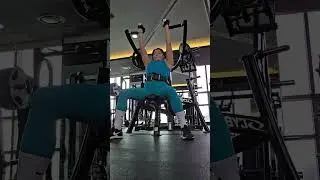 Shoulder exercise day