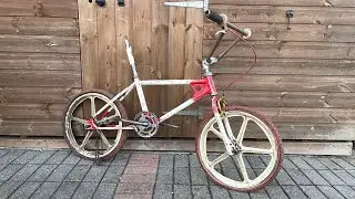 Raleigh Extra Burner restoration Part1 - the strip tease. Old school BMX