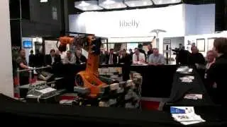 Kuka Bauroboter Roboter Maurerroboter Klinkerroboter Messe Bouwbeurs Utrecht Niederlande