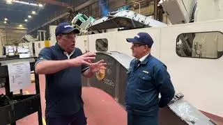 How does Komatsu UK build its World Class excavators?