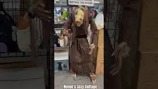 Big Scary Rat Animatronic #halloween #rat #shorts