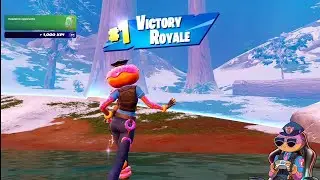 SenPie Plays: Fortnite 205 DONUT COP GOT HER FIRST BATTLE ROYALE WIN 