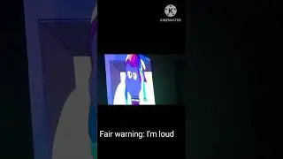 Crazy 14 year old girl screaming at Steven Universe yuri  #stevenuniverse #bismuth #pearl #yuri