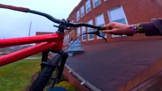 POV SOLO riding MTB IN THE STREETS