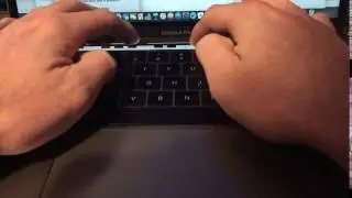 A Few Seconds With Touch Bar Piano