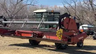 SOLD *25&rsquo; Hesston 8110 SP Swather