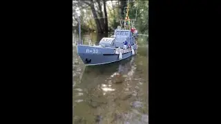 Schiffsmodell / R- 33 auf gro&szlig;er Fahrt