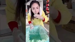 FREEZER FROST EATING AsMR #crispyice #freezeefrostbites #frostbites #crispyice #cruncyice #iceasmr