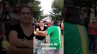 con la ni&ntilde;a Ismenia