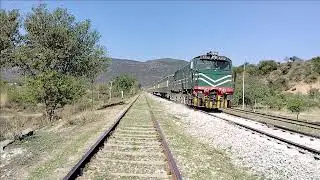 8Dn Tezgam Express throu pass Bakrala Railway station ❤️