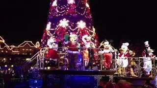 Disneyland Paris - Christmas Tree Lighting Ceremony - Christmas 2011 - HD Video