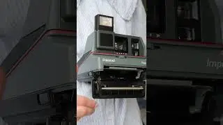 Polaroid Impulse Portrait Gray