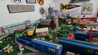 Saturday afternoon Budweiser Diesel train #subscribe #train #modeltrains #trainlayout 