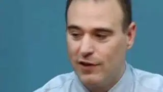 Seattle cop leaves assault rifle on trunk of car and walks away, second cop drives off with it