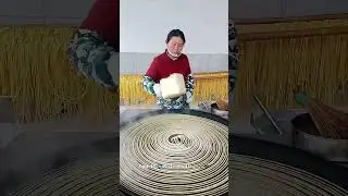 Hypnotic Noodle Art on a GIANT Pan! 🍳 Can I Eat It All? #cooking