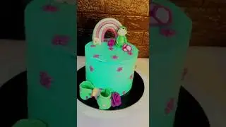How to finish a tall cake with sharp edges