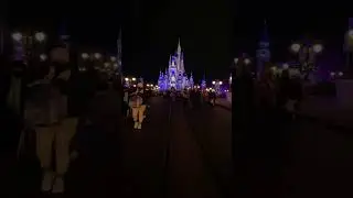 Main Street USA #magickingdon #disneyworld #mainstreet #christmas #cinderellacastle