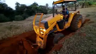 Abrindo estrada no valmet 885 esse é bruto !!!!
