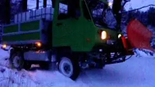 multicar 4x4 sn&iacute;h 2