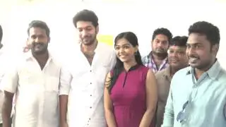 Padesave Movie Team @ Eluru Seenu Home