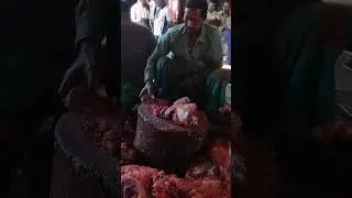 Left-handed meat cutting expad #meatcuttingmachine #fishcutting #streetfood #beef