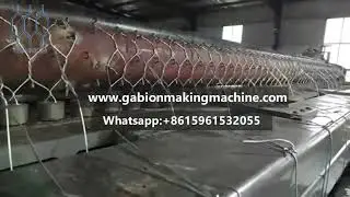 Automatic gabion mesh weaving machine