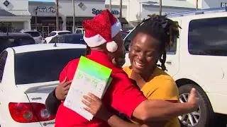 Mother of 6 among many parents receiving holiday gifts from Salvation Army