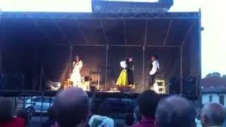 Vanesa Muela: Jota, Ligero y Agarrao de la montaña palentina.