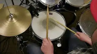 Sechzehntel Übungen für die Snare Drum