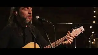 Akten Tirama performing 