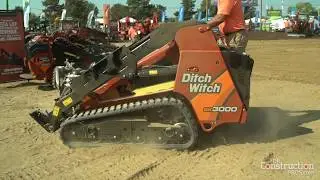 Ditch Witch SK3000 Full-size Stand-on Skid Steer