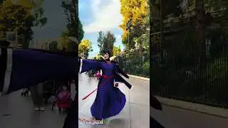 VIRAL Evil Queen slays again at Disneyland #evilqueeen #snowwhite #disneyland