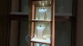 Arc glass jewelry display cabinet perfectly displays your products in 360 degrees #jewellerycounter