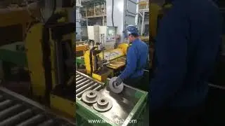 4 sets Weijing 2 axis grinding machine work at one brake disc foundry